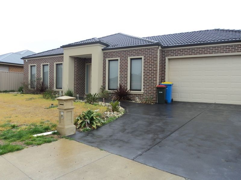21 Wattlebird Way, Kilmore VIC 3764