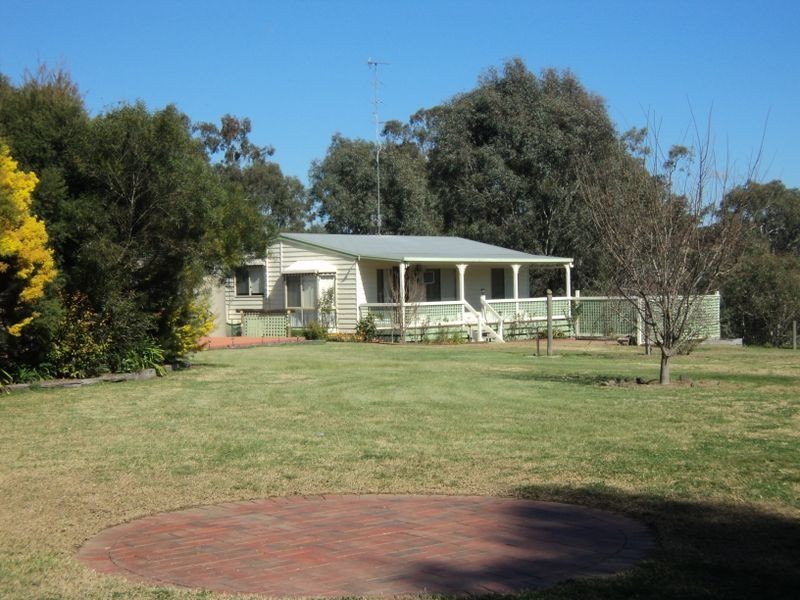 44 Casey Crescent, Broadford VIC 3658