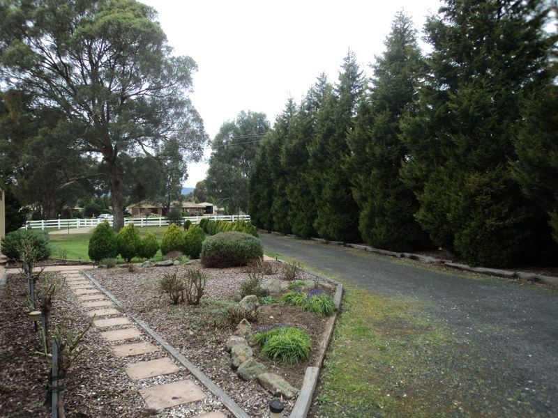 44 Casey Crescent, Broadford VIC 3658