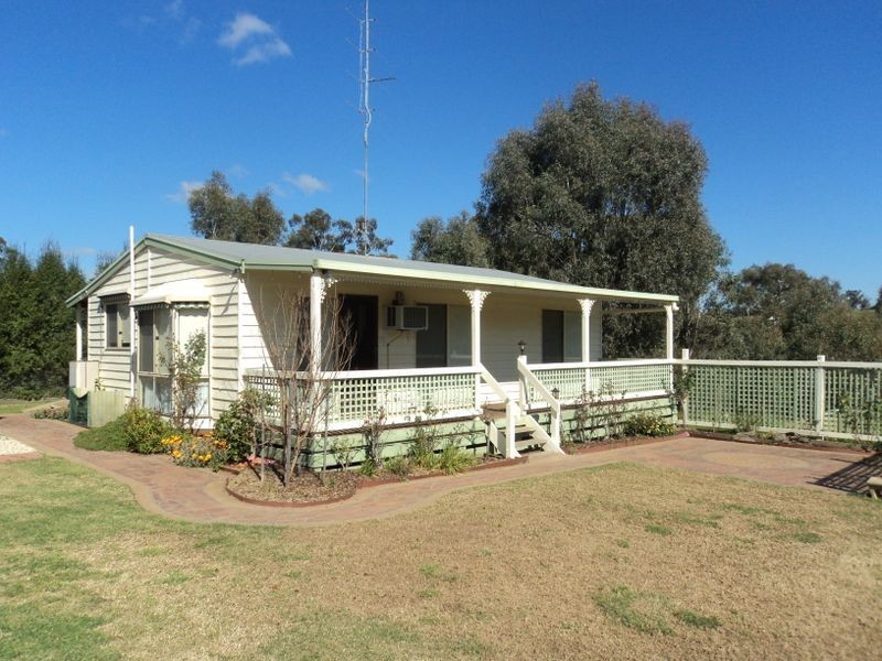 44 Casey Crescent, Broadford VIC 3658