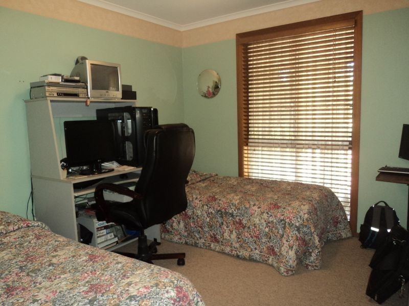 44 Casey Crescent, Broadford VIC 3658