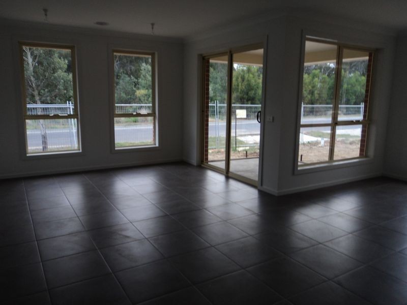 9 Chloe Drive, Broadford VIC 3658