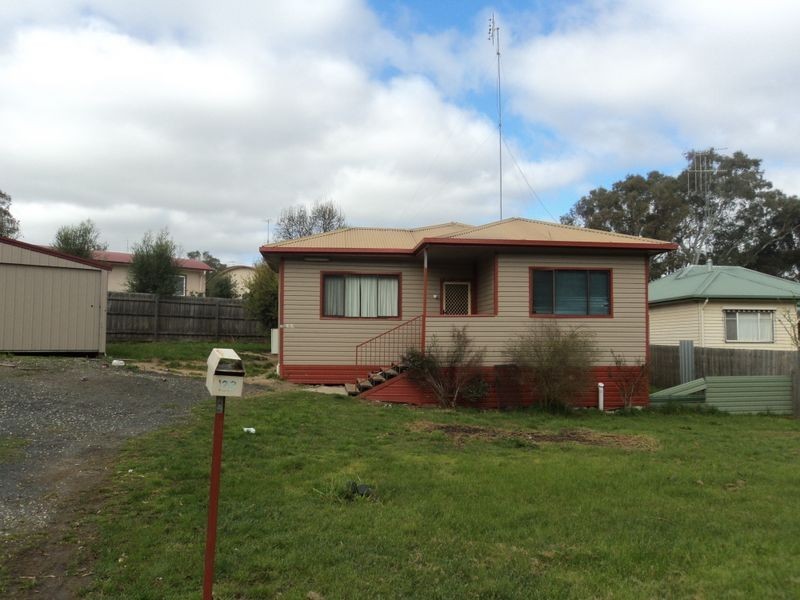 22 The Parade, Broadford VIC 3658