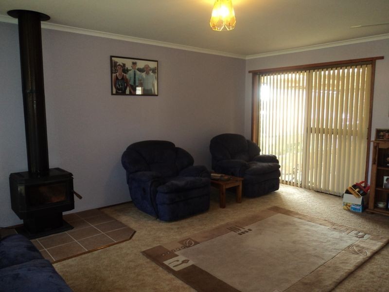 11 Mylson Avenue, Broadford VIC 3658