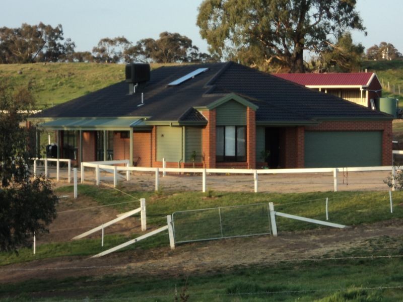 25 Browns Lane, Pyalong VIC 3521