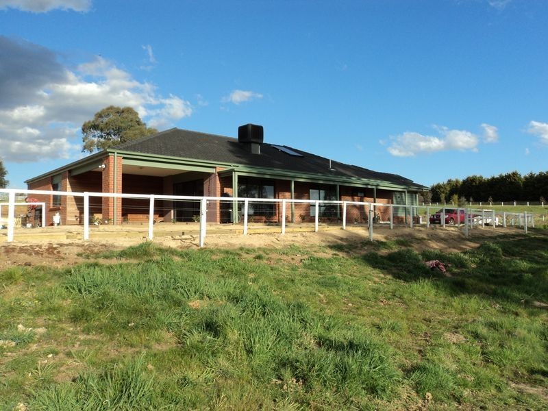 25 Browns Lane, Pyalong VIC 3521