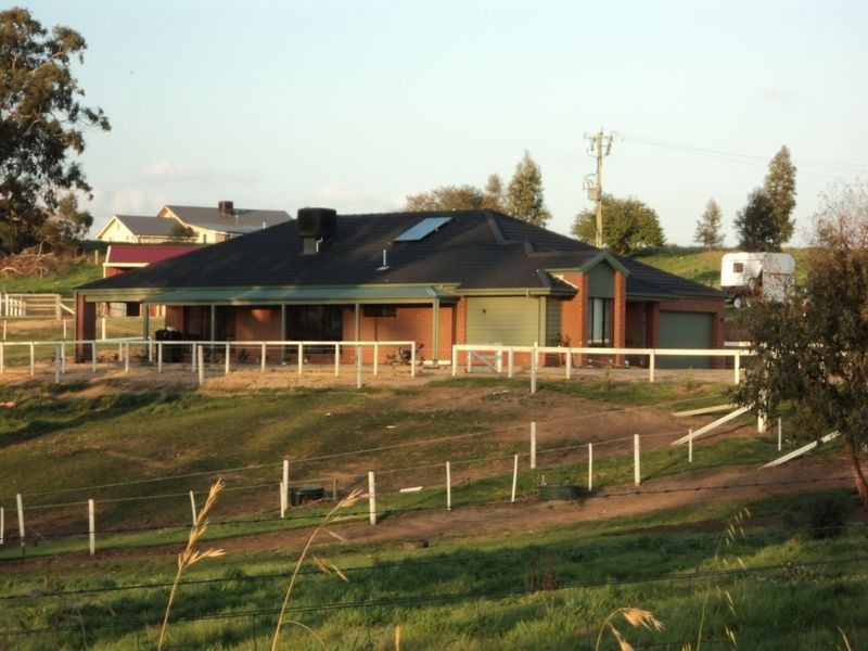 25 Browns Lane, Pyalong VIC 3521