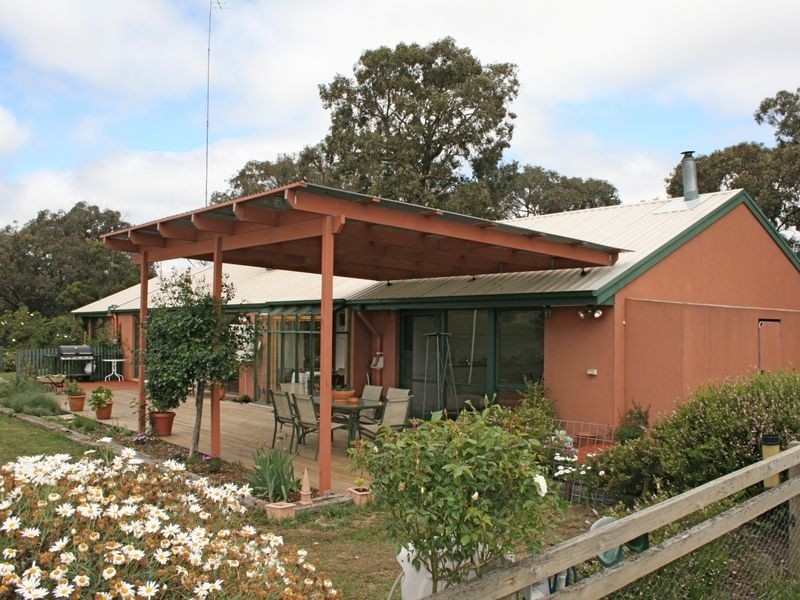 135 Reedy Creek Road, Broadford VIC 3658