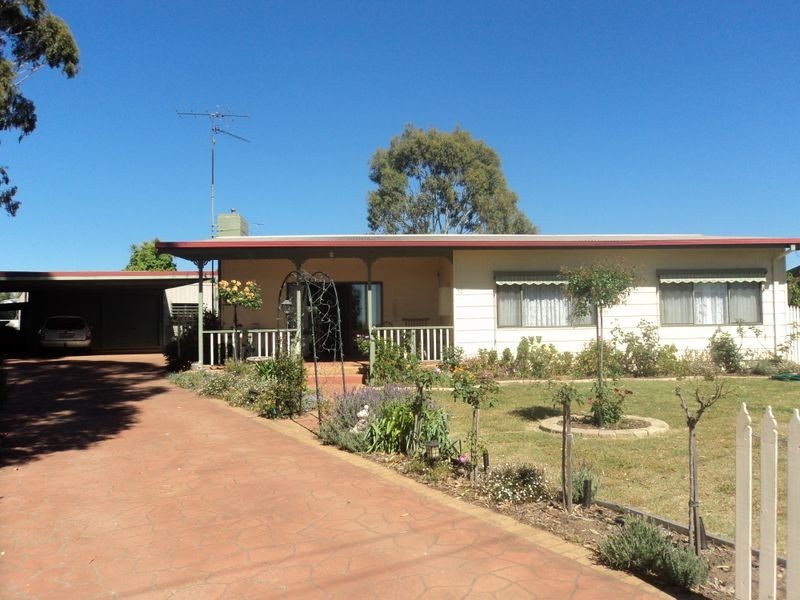 52 White Street, Broadford VIC 3658