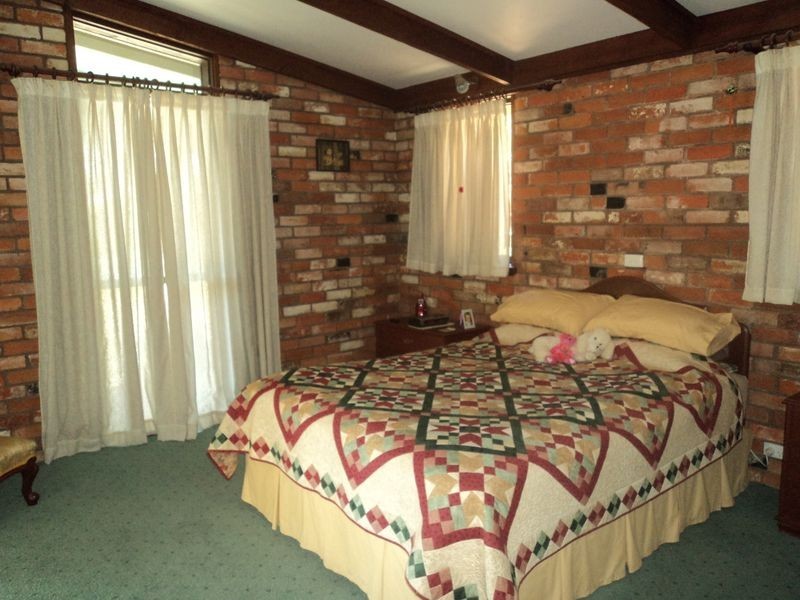 450 Sugarloaf Creek Road, Broadford VIC 3658