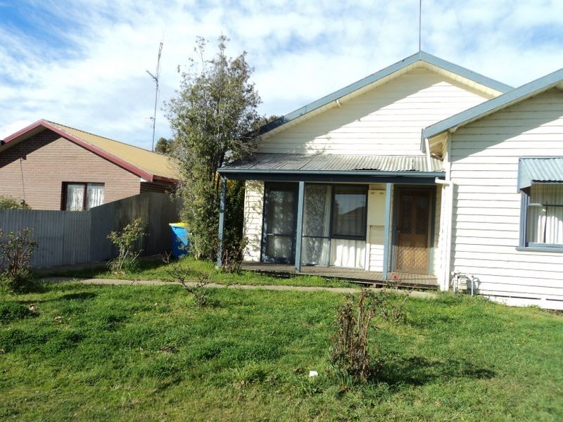 2 Sutherland Street, Broadford VIC 3658