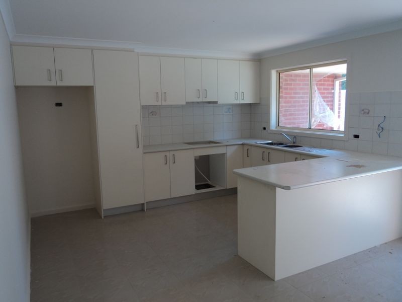 Unit 1/10 Jessica Avenue, Kilmore VIC 3764