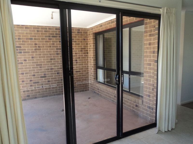 52 Donaldson Drive, Broadford VIC 3658