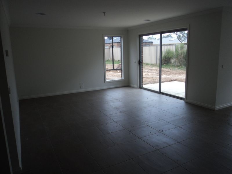 4 Parkland Place, Broadford VIC 3658