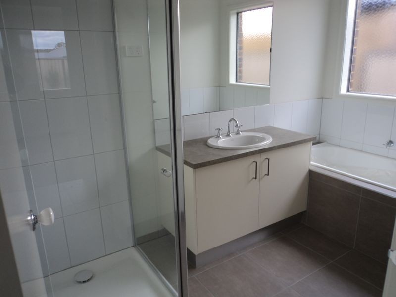 4 Parkland Place, Broadford VIC 3658