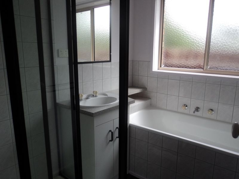 43 Donaldson Drive, Broadford VIC 3658