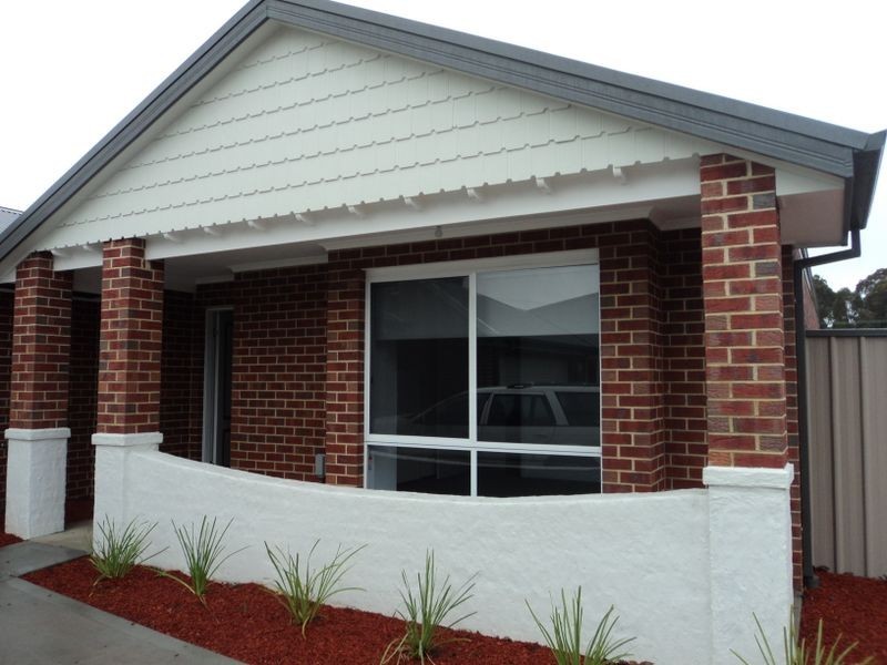 2/44-46 Snodgrass Street, Broadford VIC 3658