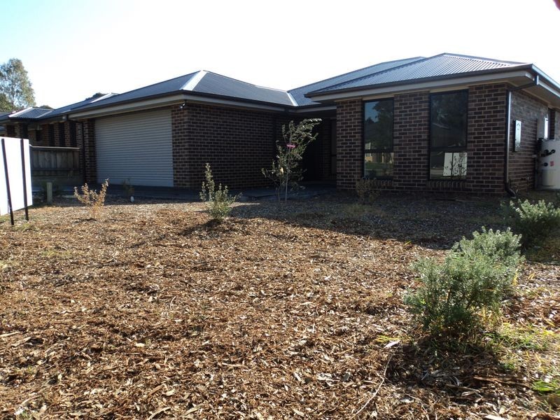 13 Grange Drive, Broadford VIC 3658