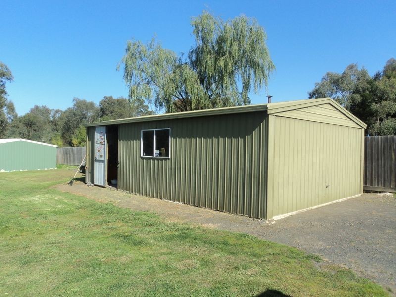 6 Brucewater Court, Broadford VIC 3658