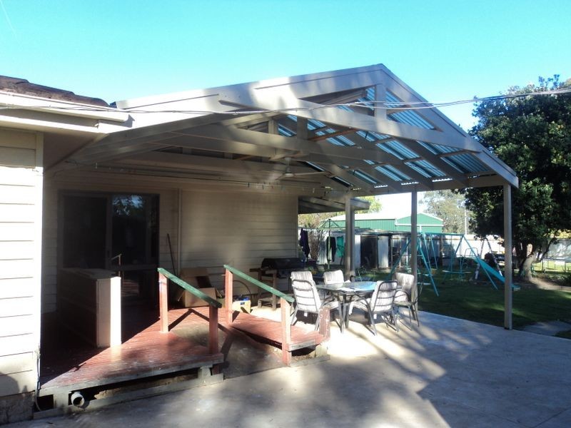 6 Lorrine Parade, Broadford VIC 3658