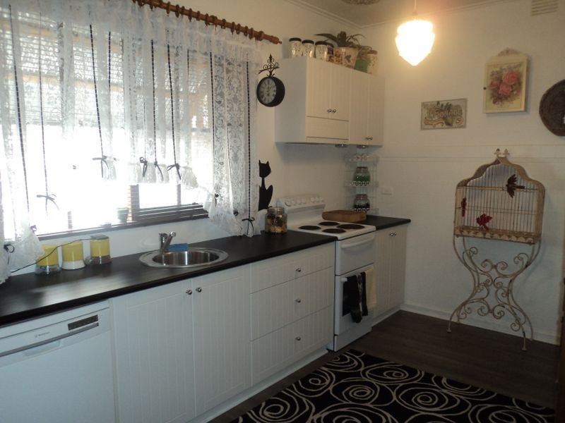 27 Last Street, Broadford VIC 3658