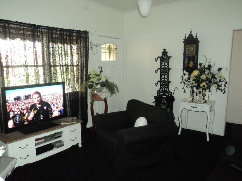 27 Last Street, Broadford VIC 3658