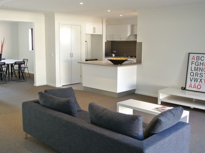 2 Grange Drive, Broadford VIC 3658