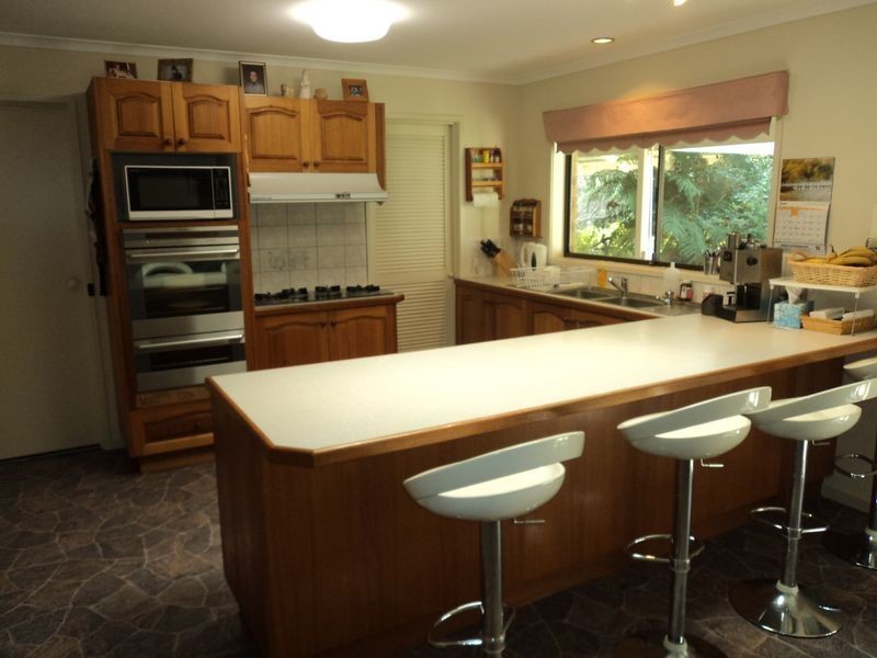 10 View Road, Heathcote Junction VIC 3758