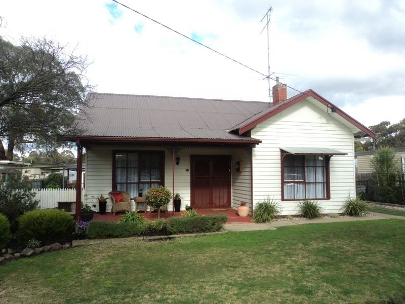 38 Piper Street, Broadford VIC 3658