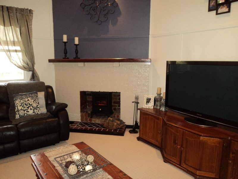 38 Piper Street, Broadford VIC 3658