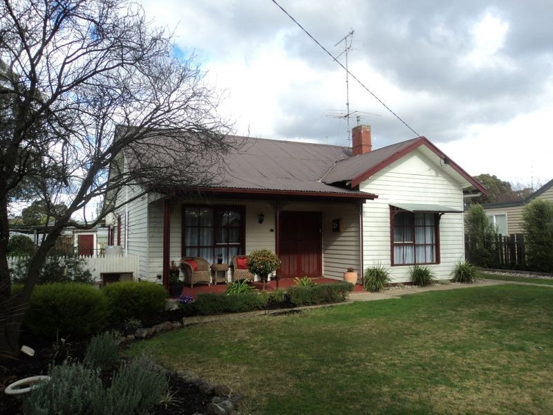 38 Piper Street, Broadford VIC 3658