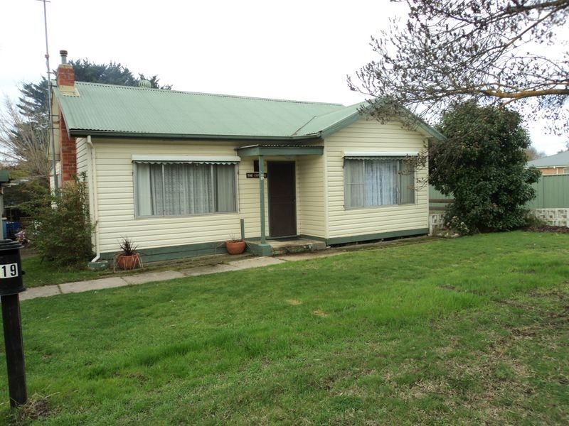 19 Jamieson Street, Broadford VIC 3658