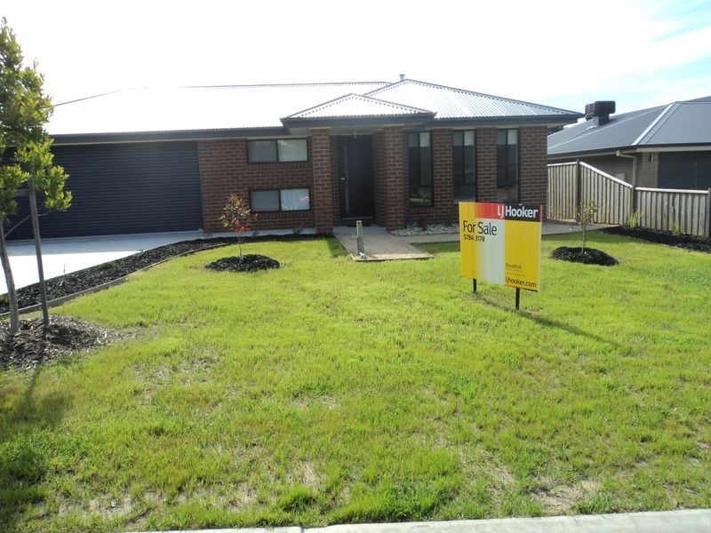 17 Grange Drive, Broadford VIC 3658