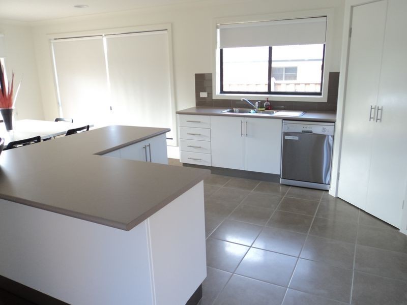 17 Grange Drive, Broadford VIC 3658