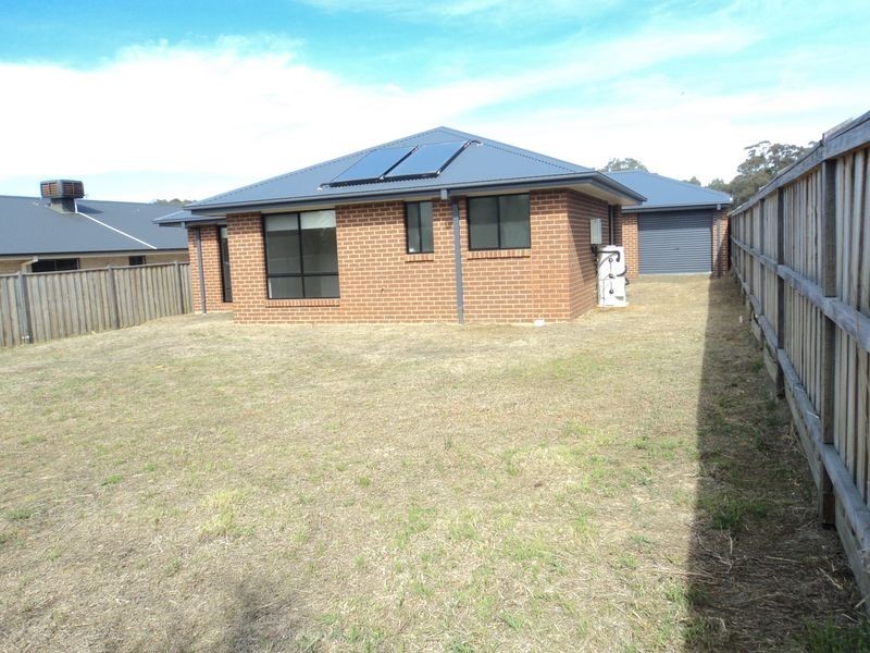 17 Grange Drive, Broadford VIC 3658