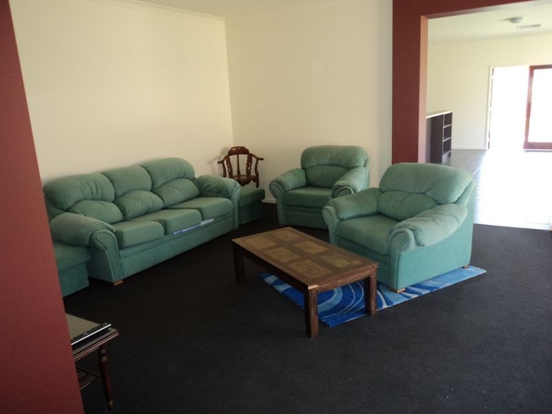 18 Chloe Drive, Broadford VIC 3658