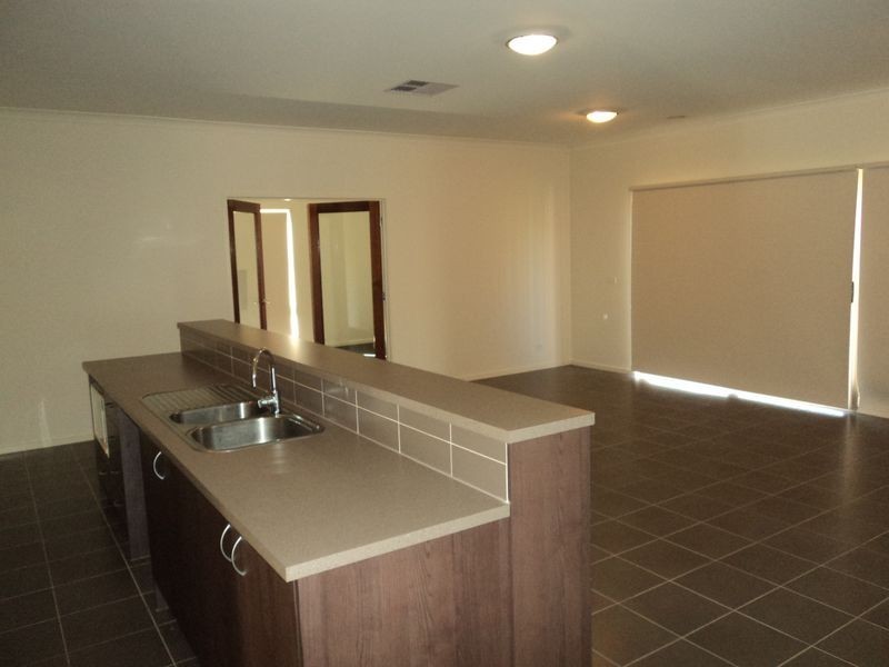 18 Chloe Drive, Broadford VIC 3658