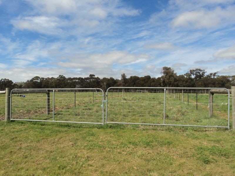 195 Strath Creek Road, Broadford VIC 3658