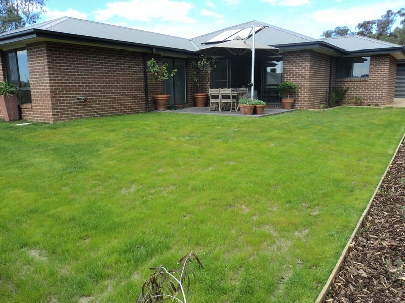 3 Grange Drive, Broadford VIC 3658