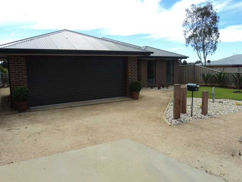 3 Grange Drive, Broadford VIC 3658