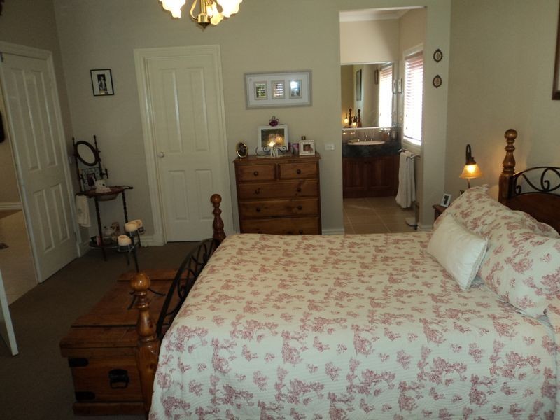 10 Hopkins way, Wallan VIC 3756