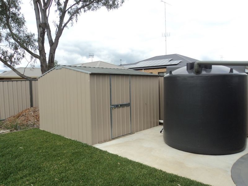 5 Parkland Place, Broadford VIC 3658