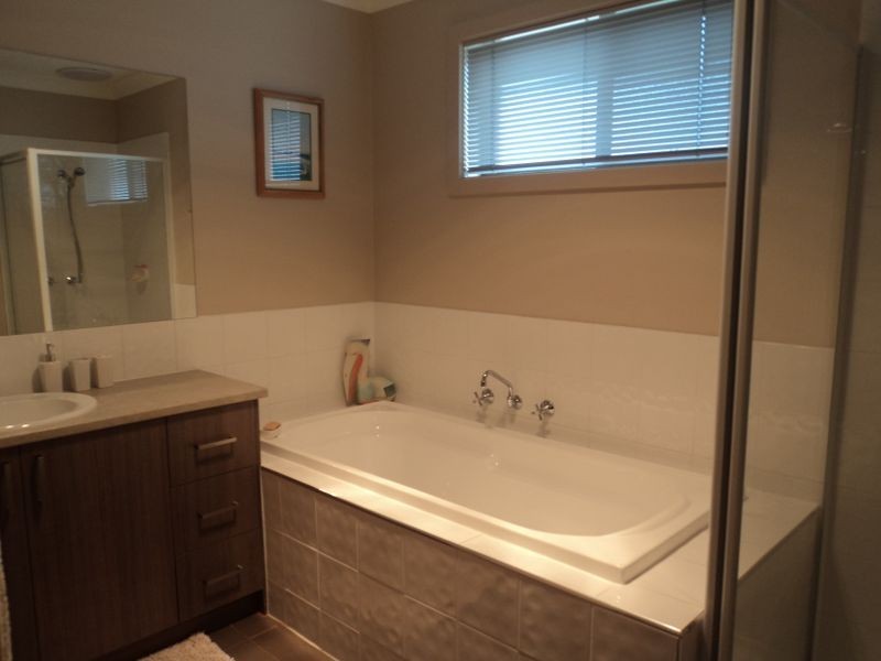 5 Parkland Place, Broadford VIC 3658