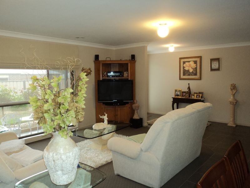 5 Parkland Place, Broadford VIC 3658