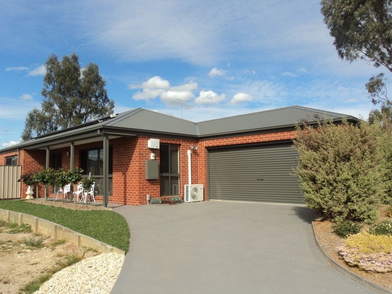 5 Parkland Place, Broadford VIC 3658