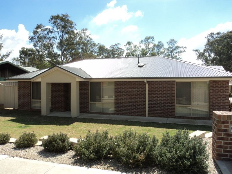 1/3-5 Murchison Street, Broadford VIC 3658