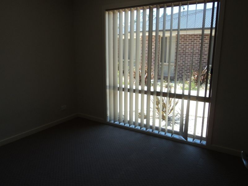 1/3-5 Murchison Street, Broadford VIC 3658