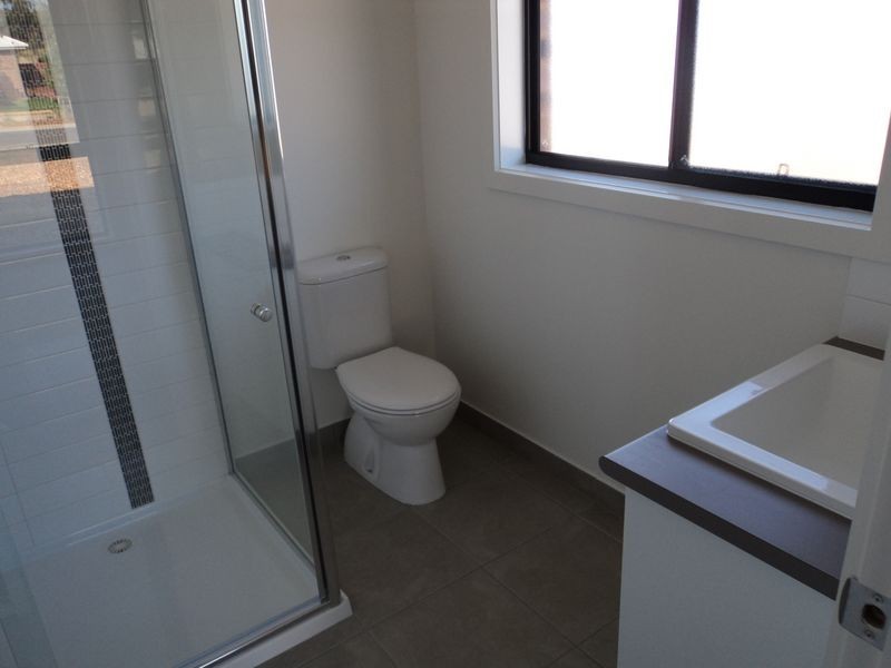 13 Grange Drive, Broadford VIC 3658