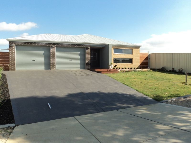 16 Nyah Court, Broadford VIC 3658