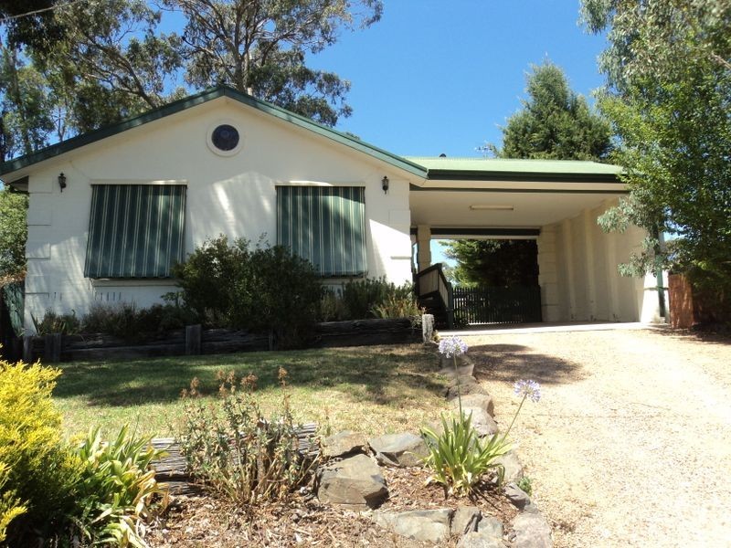 1 Donaldson Drive, Broadford VIC 3658